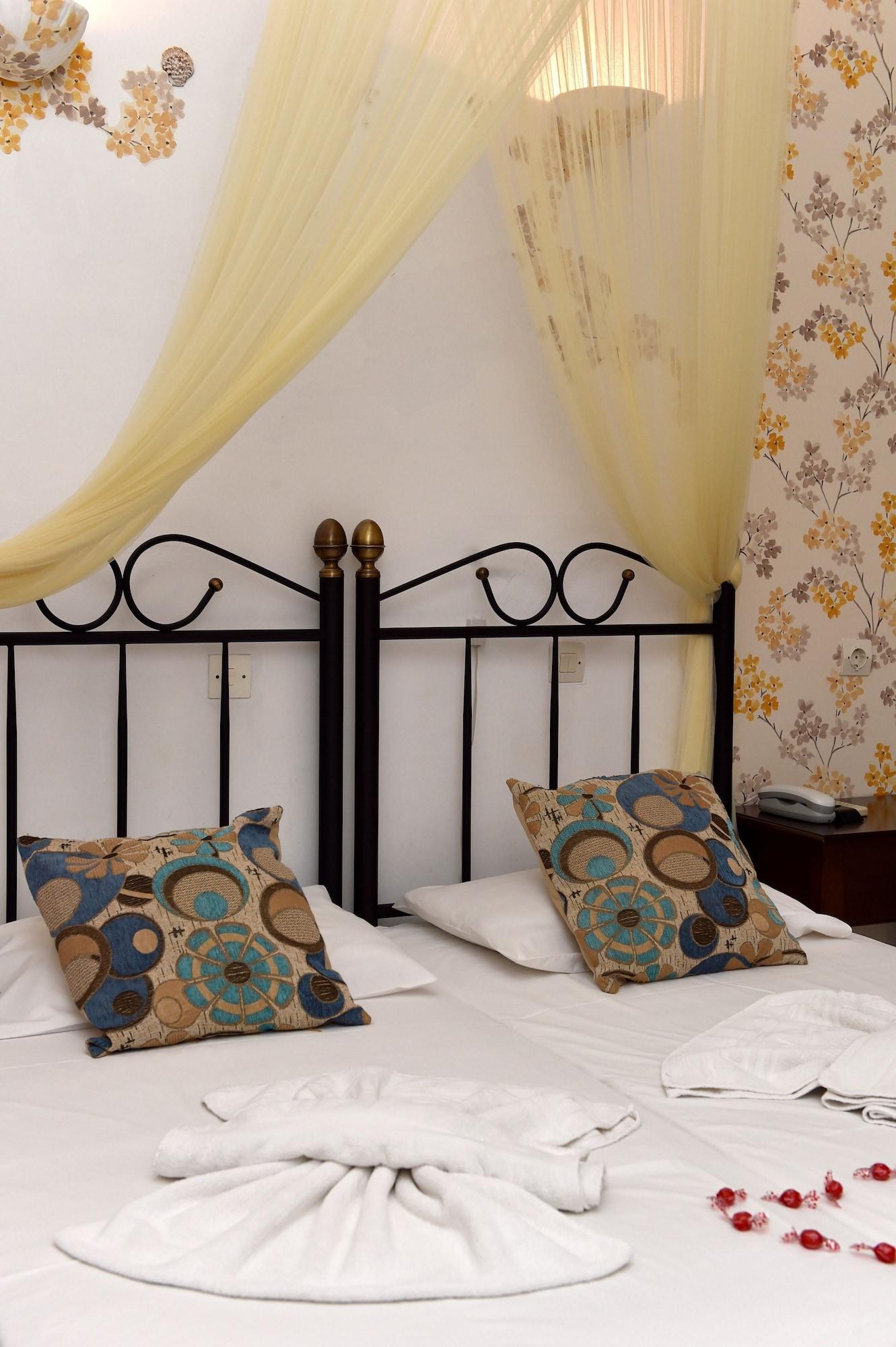 Alikí Aphrodite Boutique Hotel מראה חיצוני תמונה