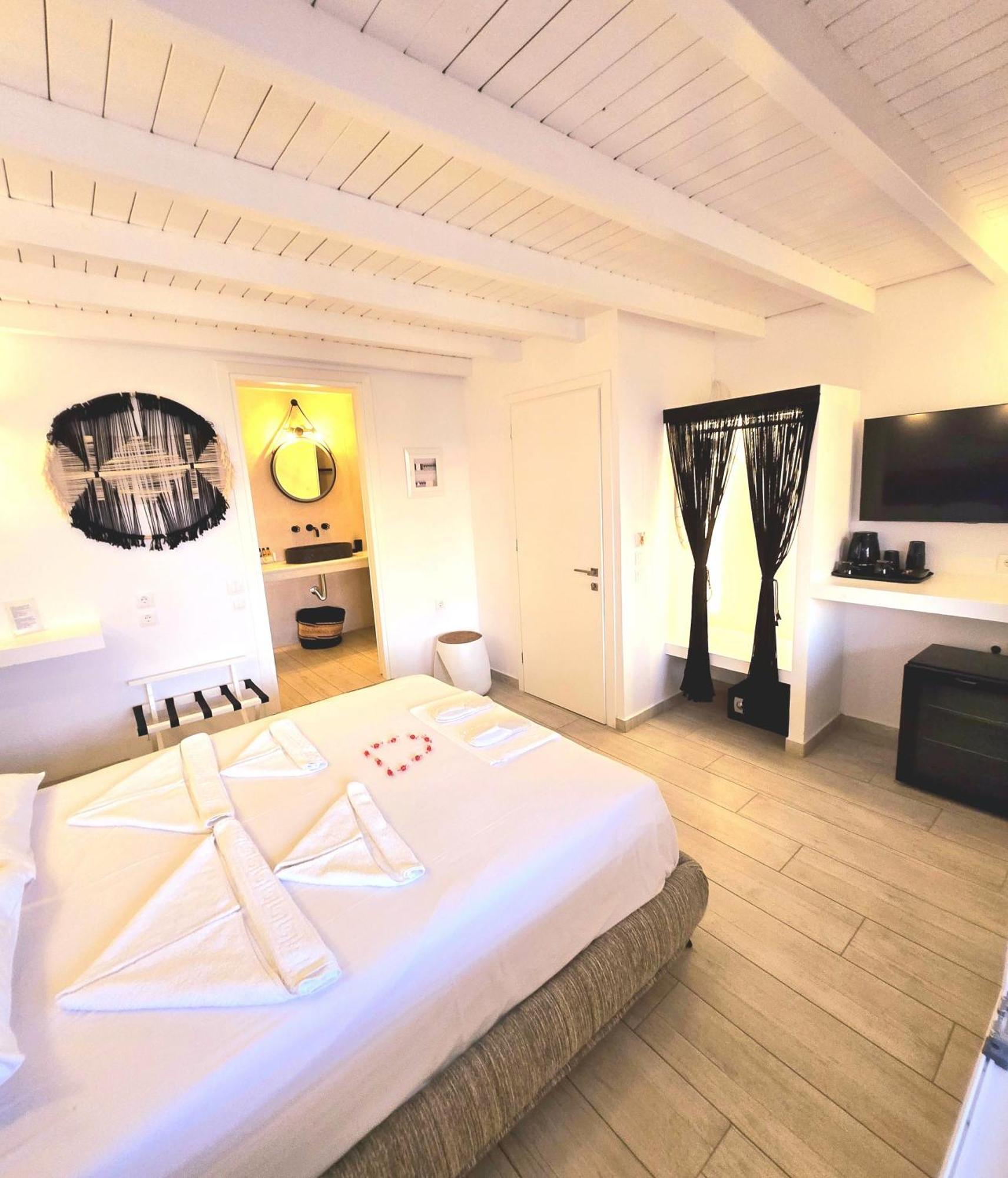 Alikí Aphrodite Boutique Hotel מראה חיצוני תמונה
